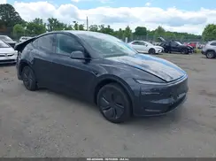 7SAYGDED2TF396037 2026 TESLA MODEL Y