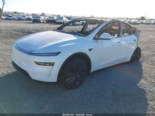 7SAYGDED2TF399701 2026 TESLA MODEL Y - Image 2