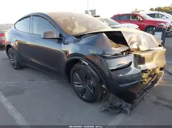 7SAYGDED2TF404816 2026 TESLA MODEL Y