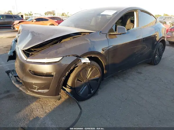 7SAYGDED2TF404816 2026 TESLA MODEL Y - Image 2