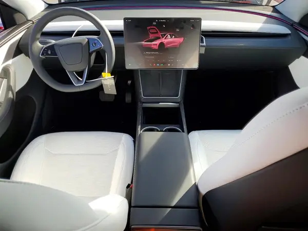 7SAYGDED2TF415525 2026 TESLA MODEL Y - Image 8
