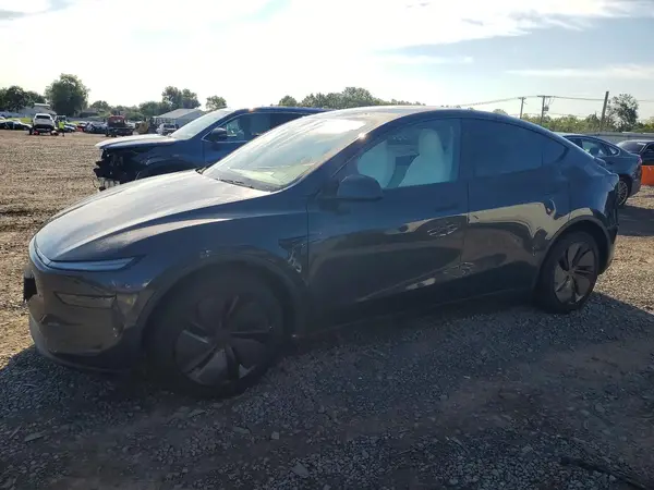 7SAYGDED2TF435662 2026 TESLA MODEL Y - Image 1