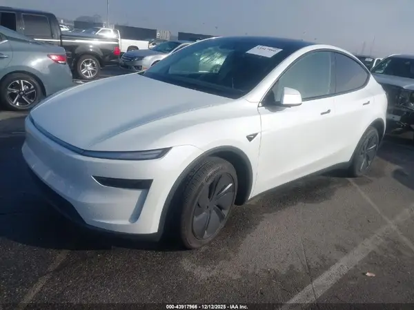 7SAYGDED2TF452610 2026 TESLA MODEL Y - Image 2