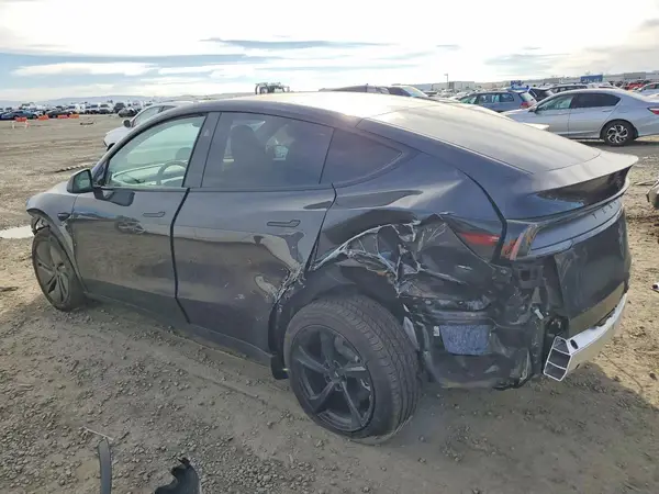 7SAYGDED2TF457001 2026 TESLA MODEL Y - Image 2