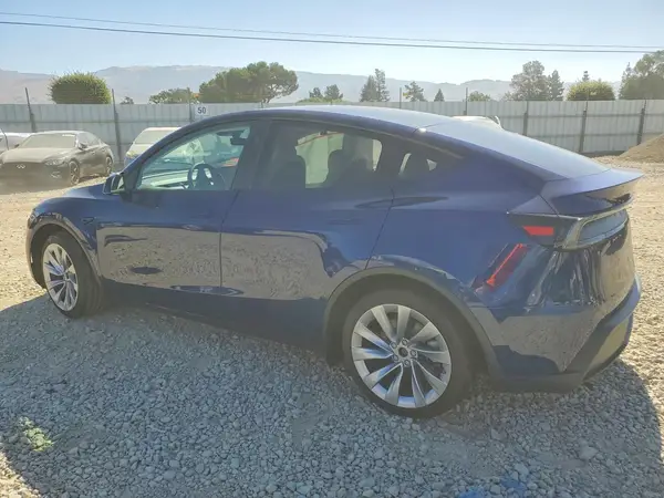7SAYGDED2TF460206 2026 TESLA MODEL Y - Image 2