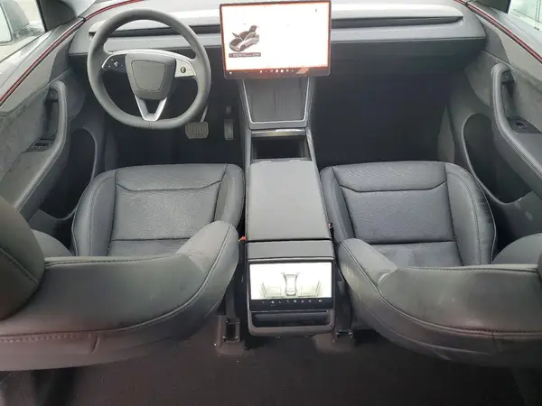 7SAYGDED2TF460741 2026 TESLA MODEL Y - Image 8