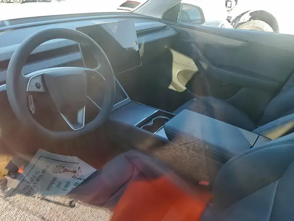 7SAYGDED2TF523689 2026 TESLA MODEL Y - Image 8
