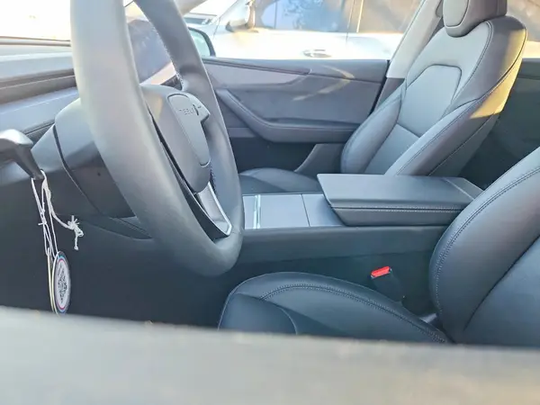 7SAYGDED2TF542503 2026 TESLA MODEL Y - Image 8