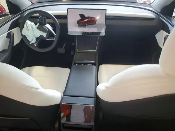 7SAYGDED2TF558684 2026 TESLA MODEL Y - Image 8