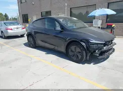 7SAYGDED2TF614610 2026 TESLA MODEL Y