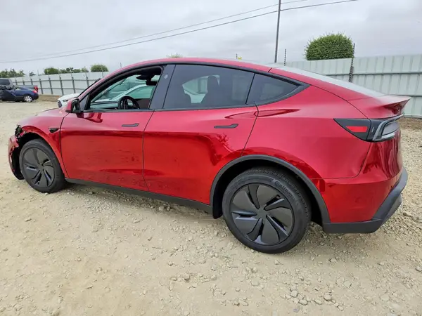 7SAYGDED2TF636381 2026 TESLA MODEL Y - Image 2