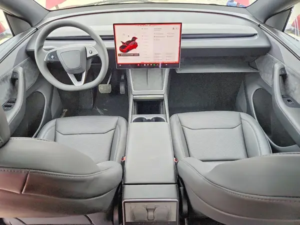 7SAYGDED2TF636381 2026 TESLA MODEL Y - Image 8
