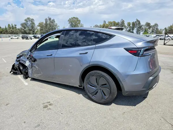 7SAYGDED2TF645100 2026 TESLA MODEL Y - Image 2