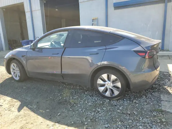 7SAYGDED3PF933598 2023 TESLA MODEL Y - Image 2