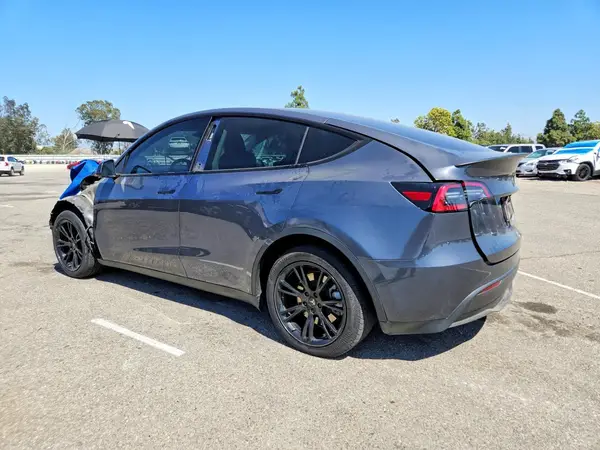 7SAYGDED3PF933925 2023 TESLA MODEL Y - Image 2