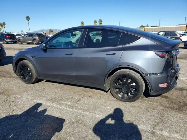 7SAYGDED3PF962504 2023 TESLA MODEL Y - Image 2