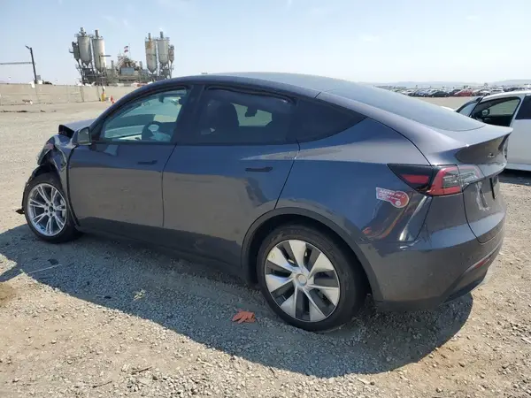 7SAYGDED3PF962552 2023 TESLA MODEL Y - Image 2