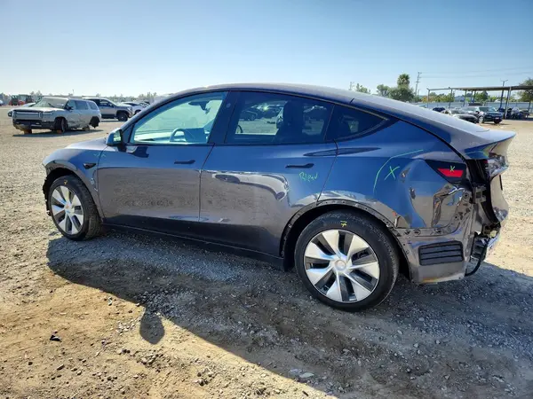 7SAYGDED3PF962583 2023 TESLA MODEL Y - Image 2