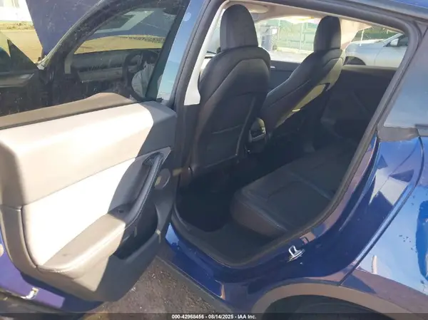 7SAYGDED3PF966312 2023 TESLA MODEL Y - Image 8