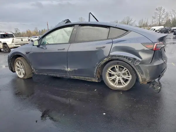 7SAYGDED3PF968741 2023 TESLA MODEL Y - Image 2