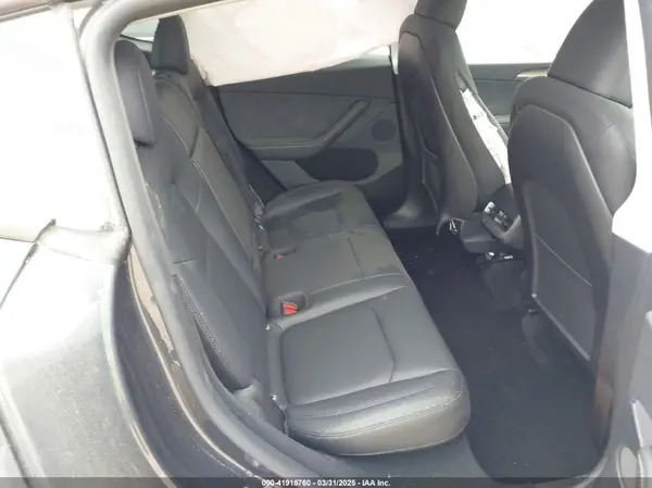 7SAYGDED3RA303113 2024 TESLA MODEL Y - Image 8