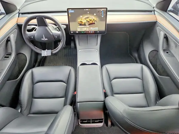 7SAYGDED3RA305878 2024 TESLA MODEL Y - Image 8