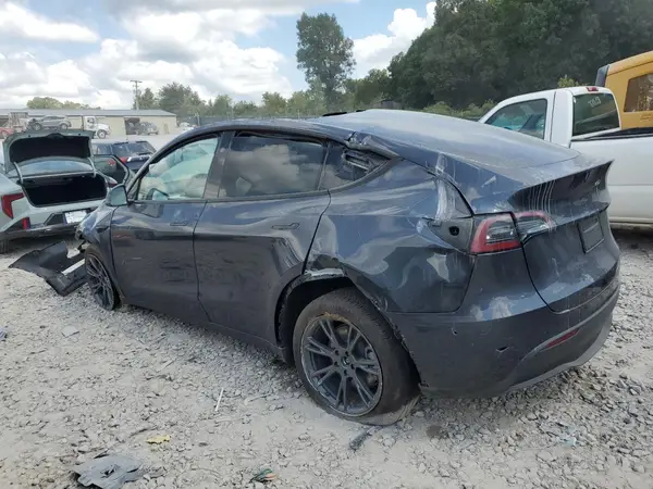 7SAYGDED3RA312636 2024 TESLA MODEL Y - Image 2