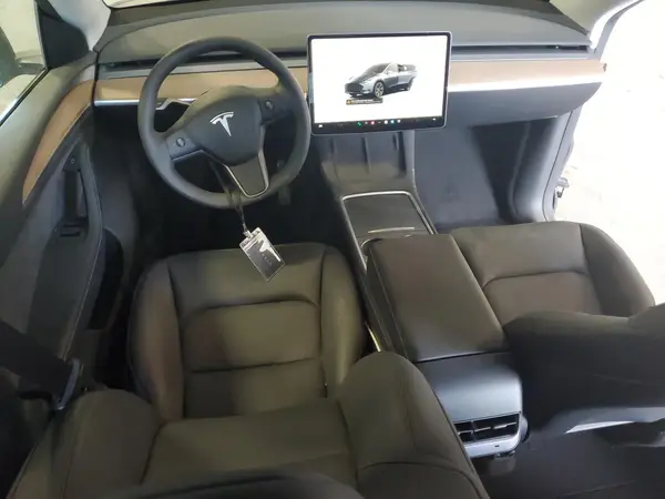 7SAYGDED3RA330876 2024 TESLA MODEL Y - Image 8