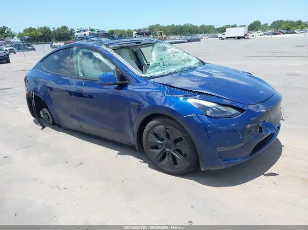 7SAYGDED3RA331137 2024 TESLA MODEL Y - Image 1