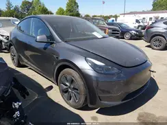 7SAYGDED3RA332000 2024 TESLA MODEL Y