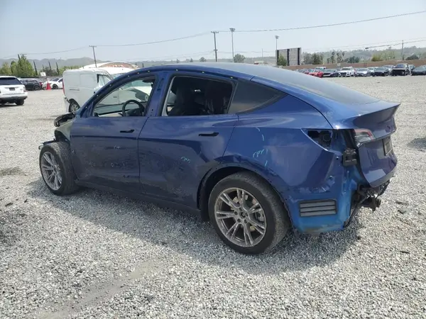 7SAYGDED3RF006264 2024 TESLA MODEL Y - Image 2
