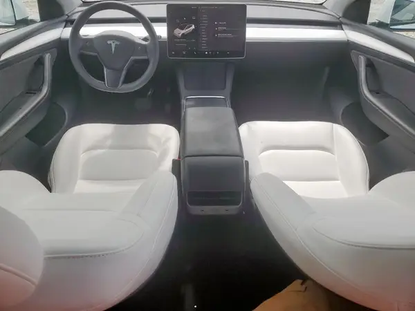 7SAYGDED3RF008399 2024 TESLA MODEL Y - Image 8