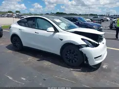 7SAYGDED3RF019239 2024 TESLA MODEL Y