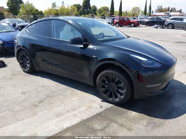 7SAYGDED3RF025168 2024 TESLA MODEL Y - Image 1