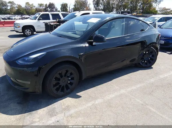 7SAYGDED3RF025168 2024 TESLA MODEL Y - Image 2