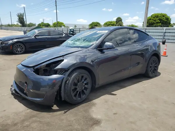 7SAYGDED3RF028930 2024 TESLA MODEL Y - Image 1
