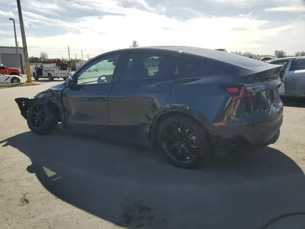 7SAYGDED3RF036722 2024 TESLA MODEL Y - Image 2