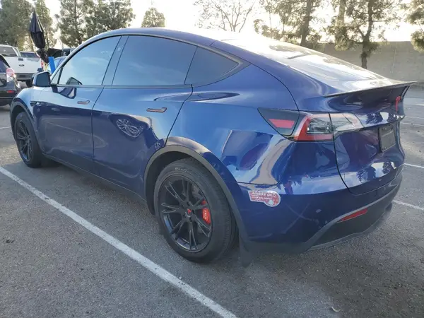 7SAYGDED3RF041256 2024 TESLA MODEL Y - Image 2
