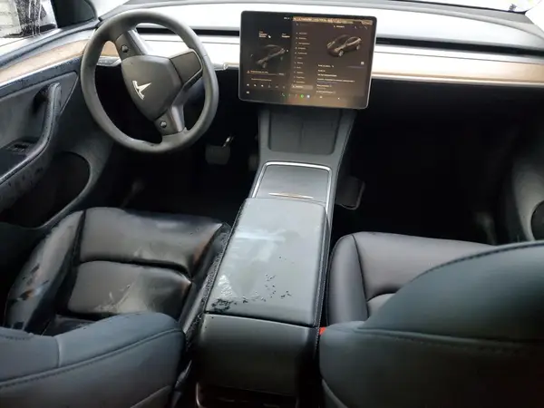 7SAYGDED3RF053200 2024 TESLA MODEL Y - Image 8