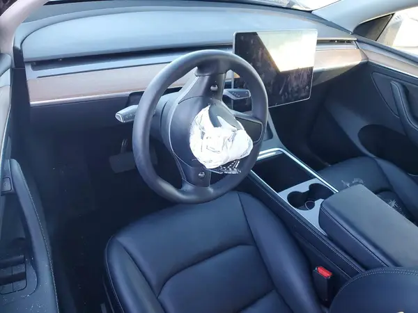 7SAYGDED3RF053228 2024 TESLA MODEL Y - Image 8