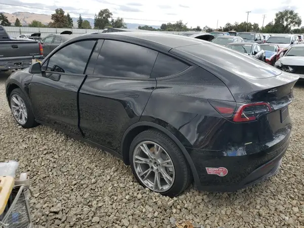 7SAYGDED3RF077268 2024 TESLA MODEL Y - Image 2