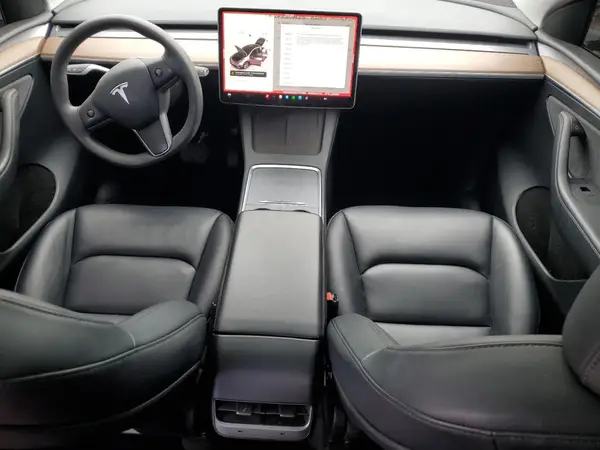7SAYGDED3RF077268 2024 TESLA MODEL Y - Image 8