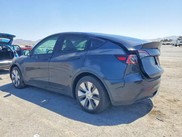7SAYGDED3RF084821 2024 TESLA MODEL Y - Image 2