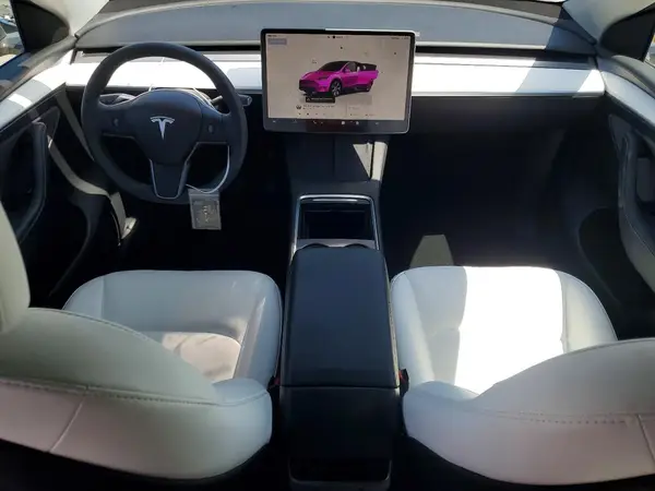 7SAYGDED3RF084821 2024 TESLA MODEL Y - Image 8