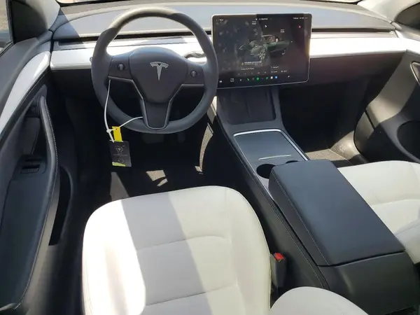 7SAYGDED3RF093504 2024 TESLA MODEL Y - Image 8