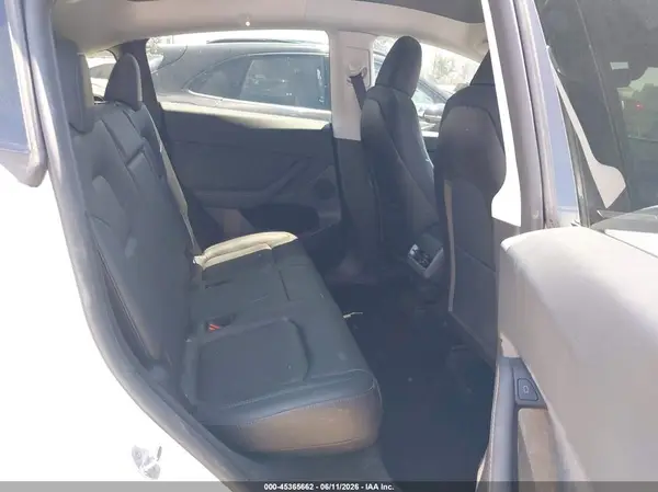 7SAYGDED3RF095883 2024 TESLA MODEL Y - Image 8