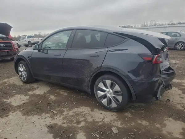 7SAYGDED3RF095933 2024 TESLA MODEL Y - Image 2