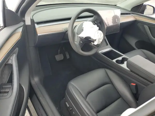 7SAYGDED3RF096533 2024 TESLA MODEL Y - Image 8