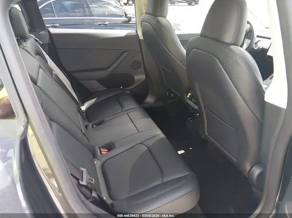 7SAYGDED3RF109930 2024 TESLA MODEL Y - Image 8