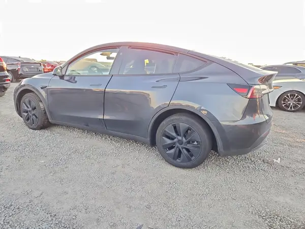 7SAYGDED3RF111807 2024 TESLA MODEL Y - Image 2